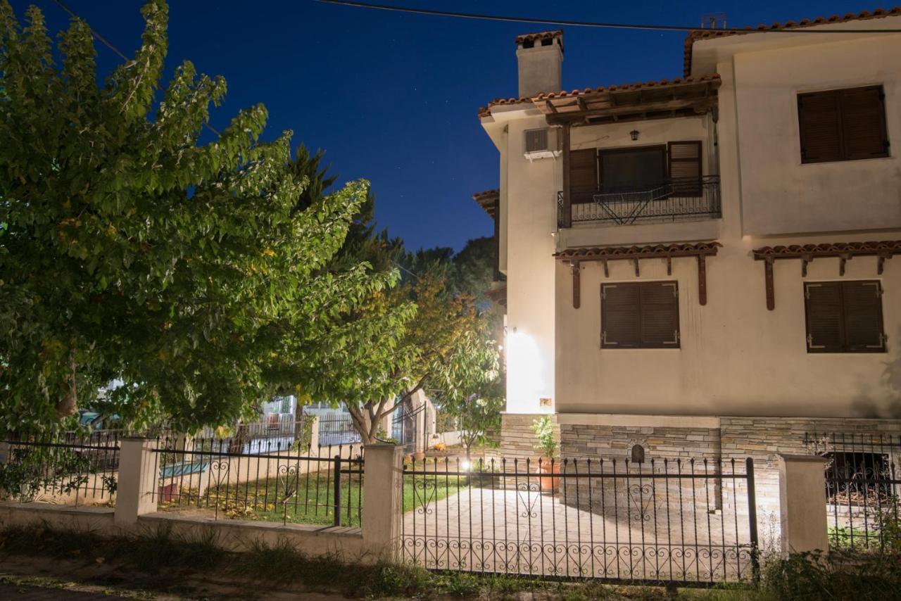 Seasidelongo Houses 1 Min From The Beach Of Nikiti Экстерьер фото